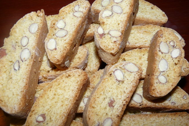 biscotti cu migdale