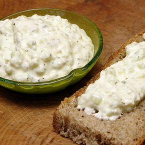 salată tzatziki