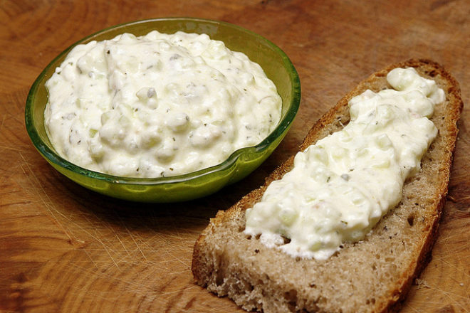 salată tzatziki