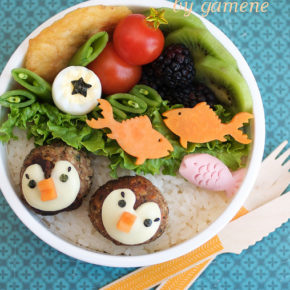 chiftele de cartofi cu varză kale și branză