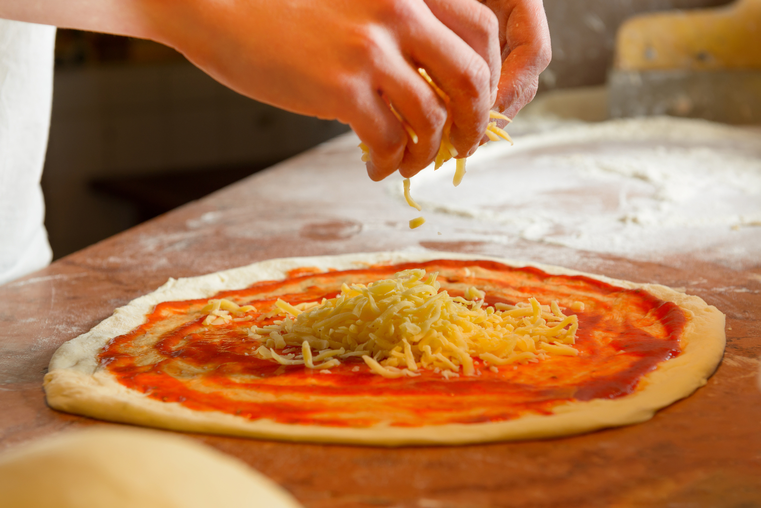 почему тесто для пиццы липнет к рукам что делать фото 94