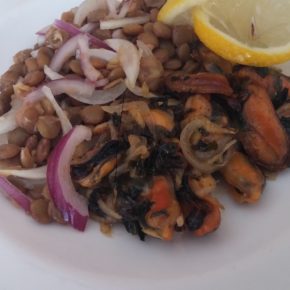 Scoici cu salată de linte